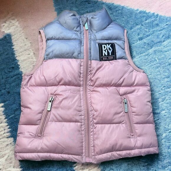 DKNY Girl’s Puffer Vest (4) - Picture 1 of 8